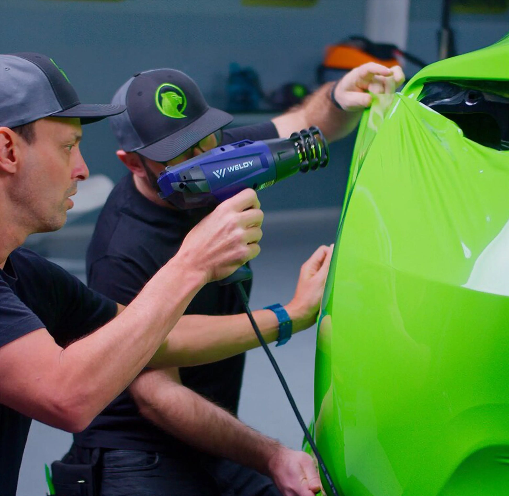 Weldy Heat Gun Car Wrap Kit - HG 330-S vinyl wrap heat gun - close-up detail view