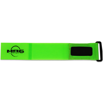 MagStrapz OG - 12”- magnetic vinyl wrap tool - product in use