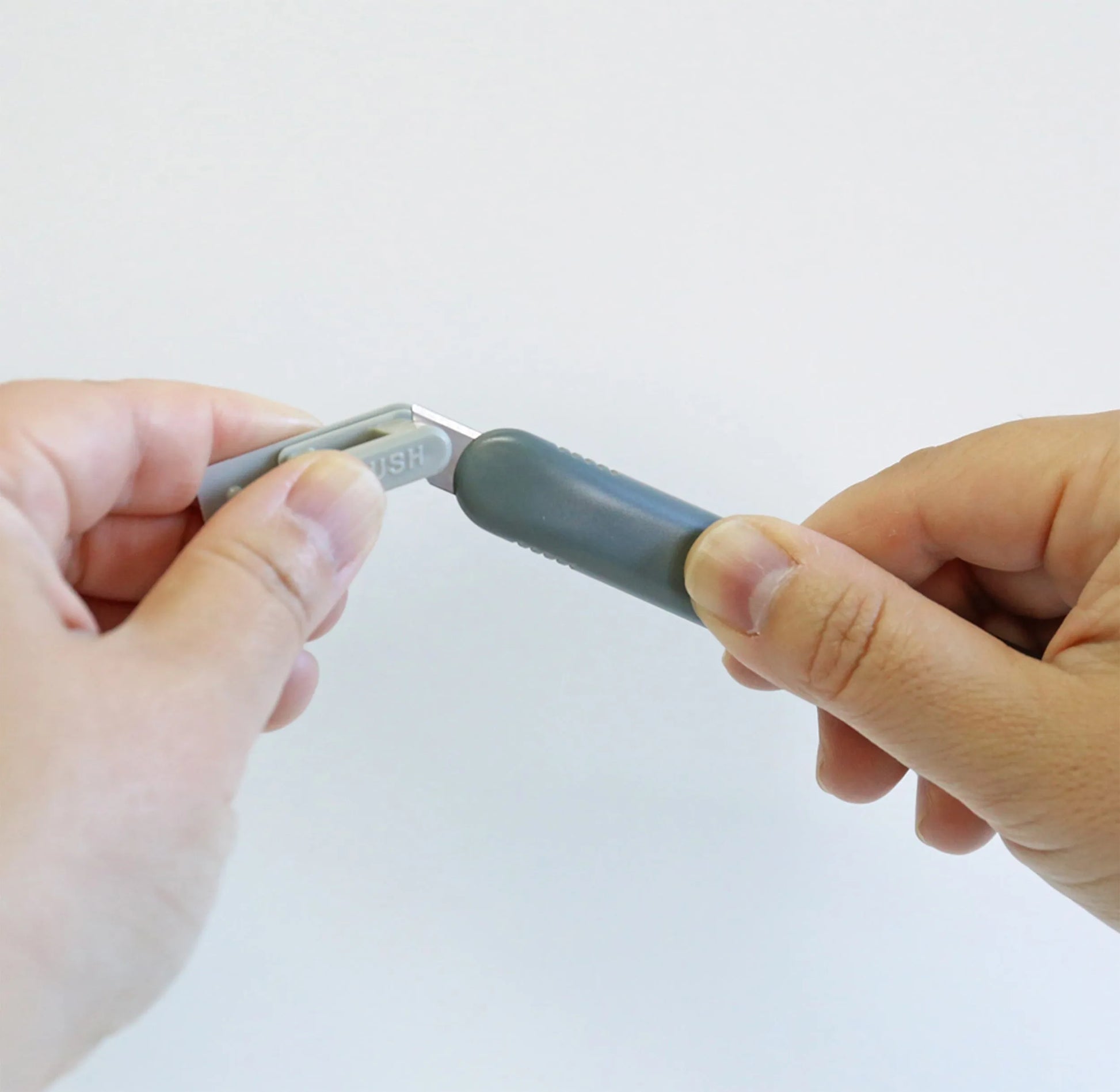 NT Cutter Multi-Blade Cartridge Knife - A-551P - alternate angle