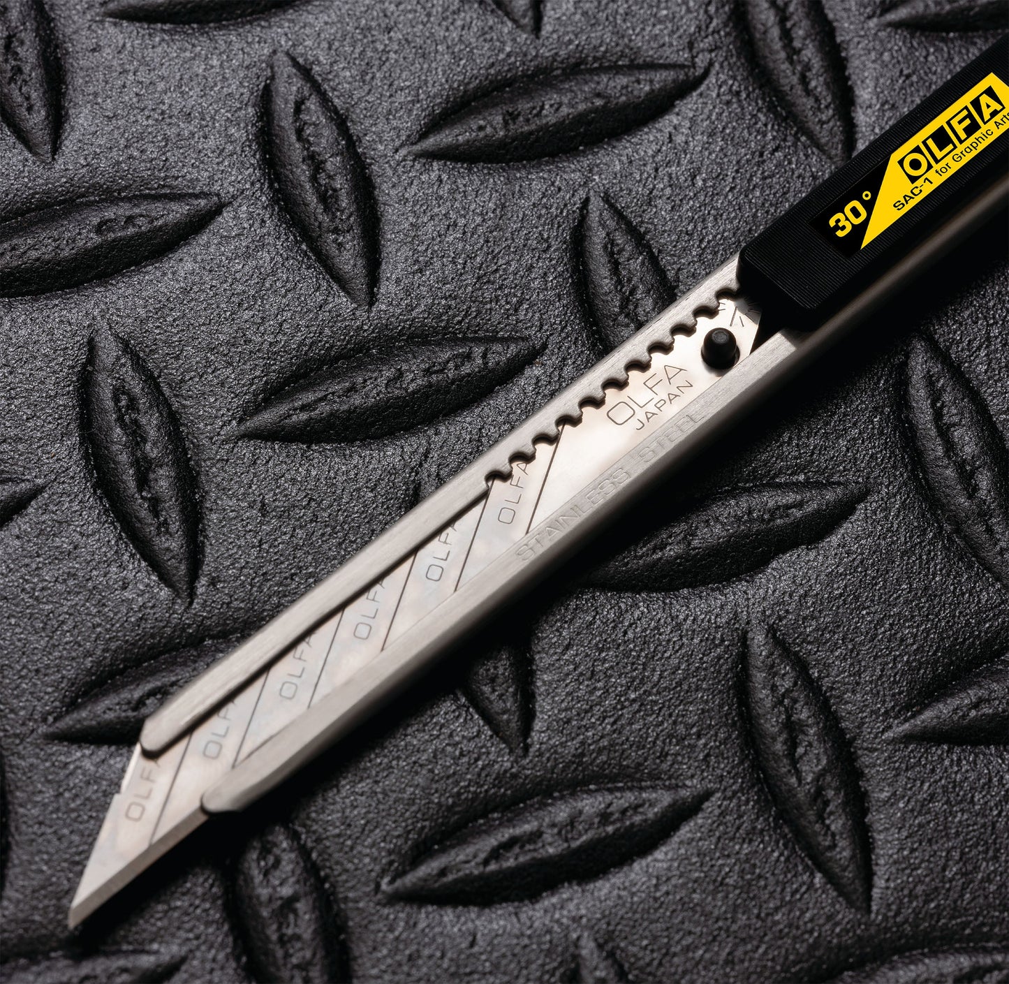 Olfa® Stainless Steel Auto-Lock Knife - SAC-1