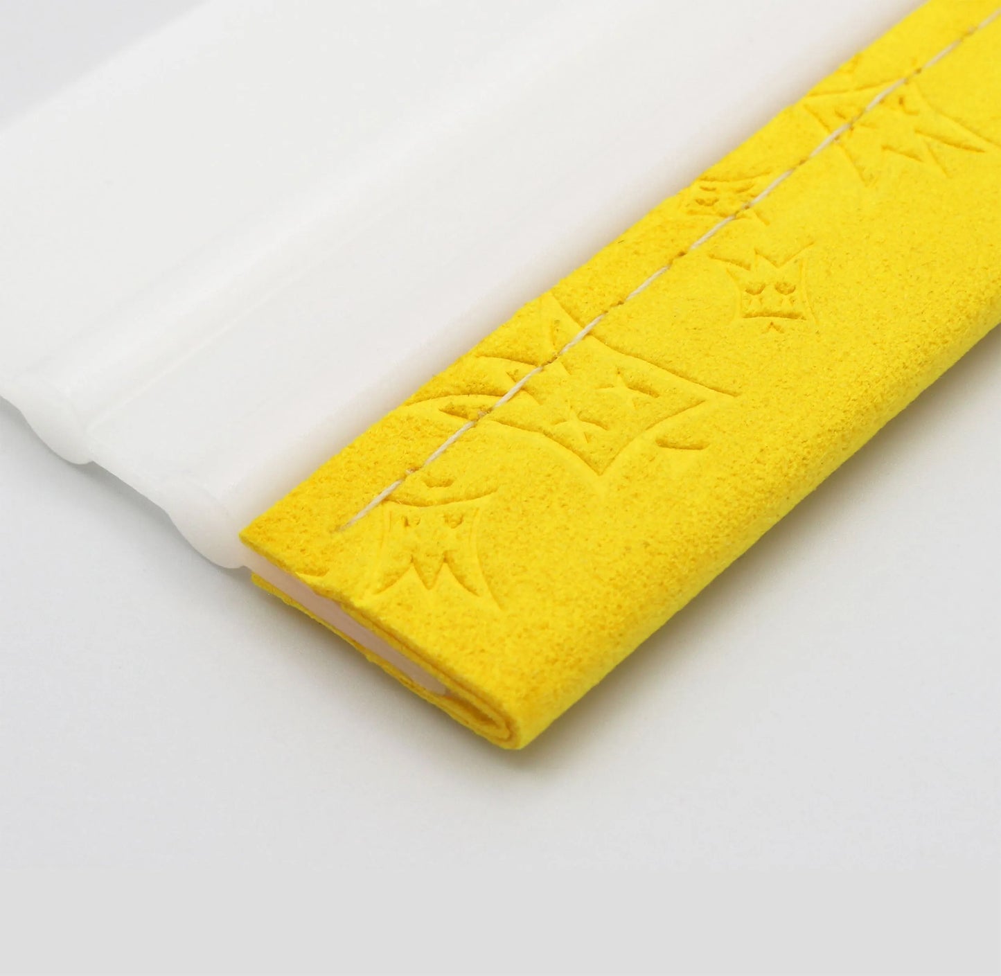 Off-Wrap Firm - Wet/Dry Squeegees vinyl wrap squeegee - product in use