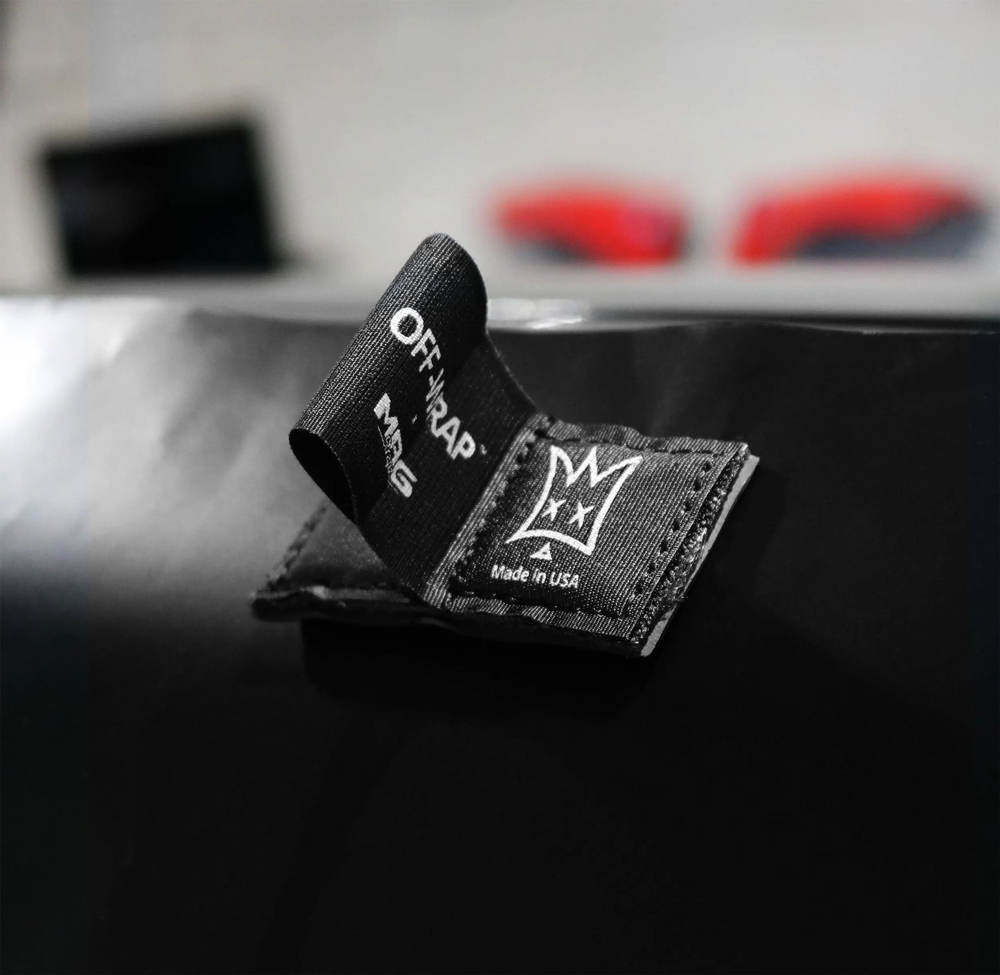Off-Wrap x MagStrapz Magnets magnetic vinyl wrap tool - alternate angle