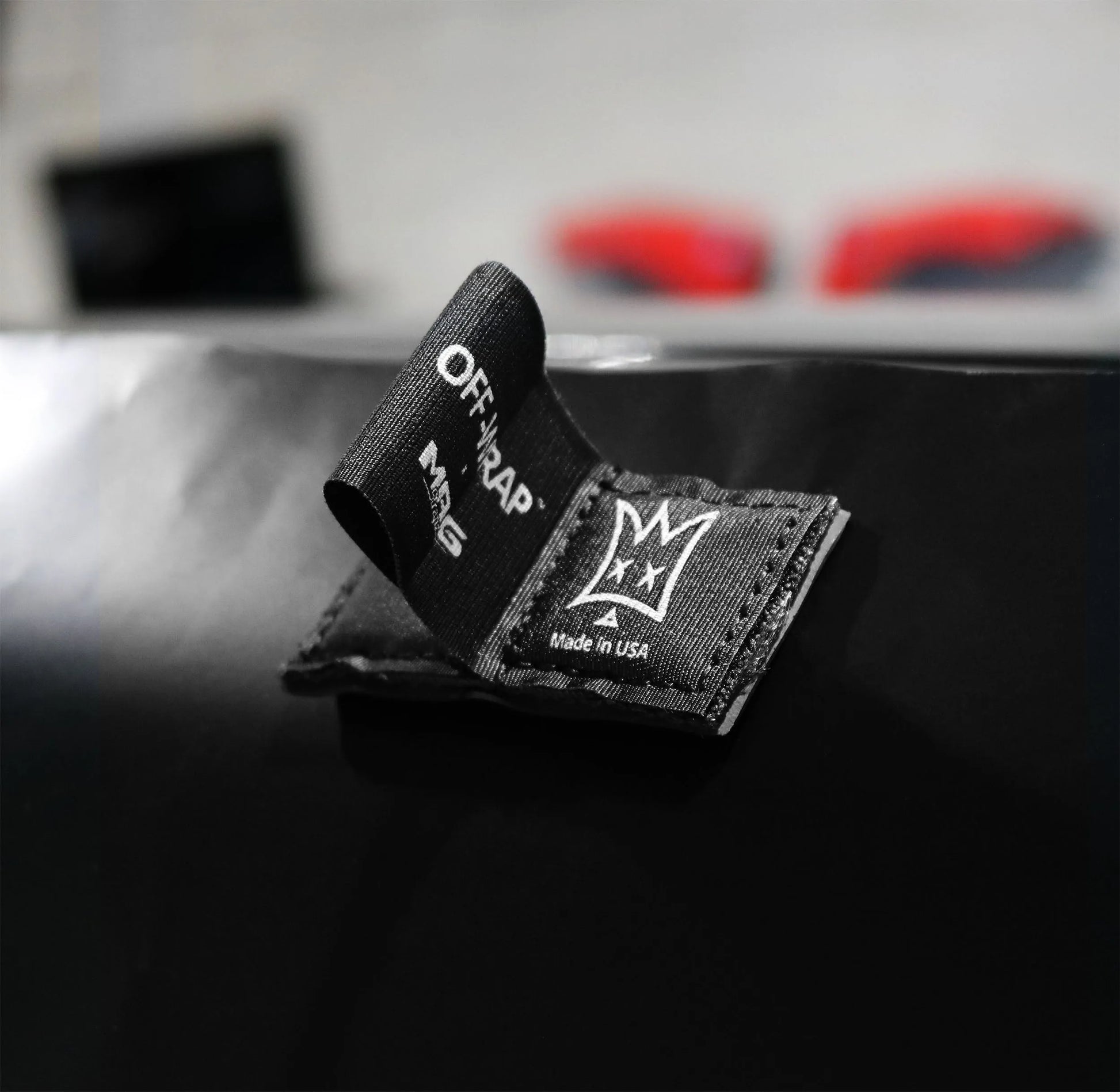 Off-Wrap x MagStrapz Magnets magnetic vinyl wrap tool - alternate angle